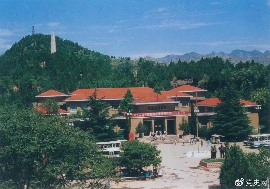 1978年5月26日，西柏坡中共中央舊址和紀(jì)念館同時(shí)對(duì)外開放。