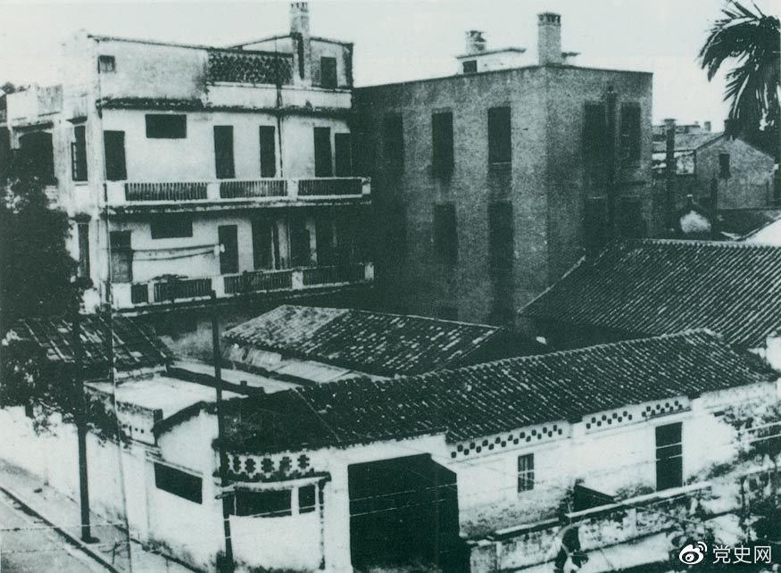 　　1923年6月12日至20日，中國(guó)共產(chǎn)黨在廣州東山恤孤院路后街31號(hào)（今恤孤院路3號(hào)）召開(kāi)第三次全國(guó)代表大會(huì)，圖為大會(huì)舊址。